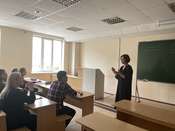 Студенты гр.20ЭМ1 приняли участие в мастер-классе Эмоциональный интеллект